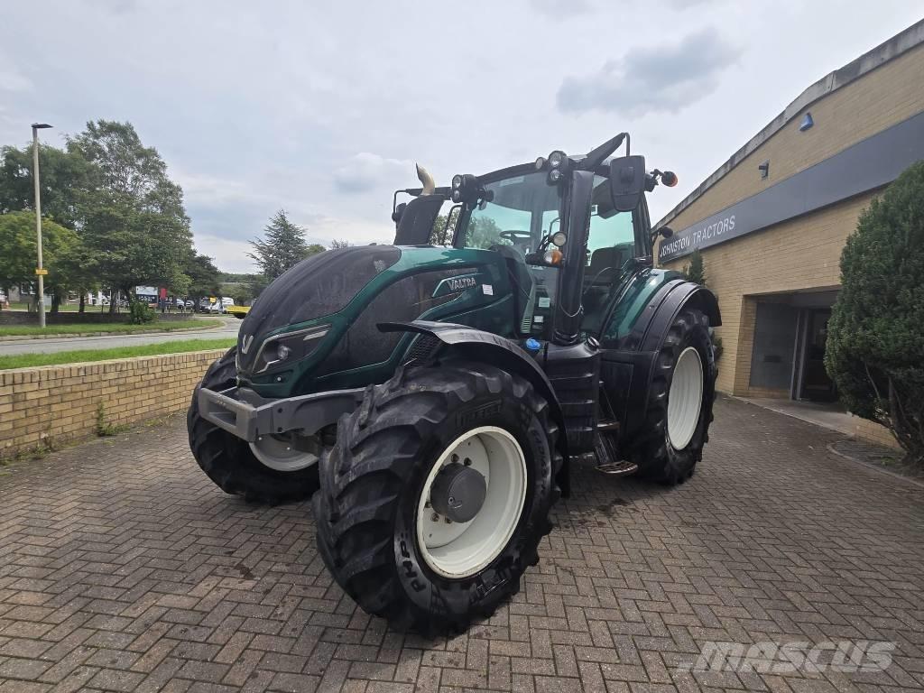 Valtra T 174 Traktoriai