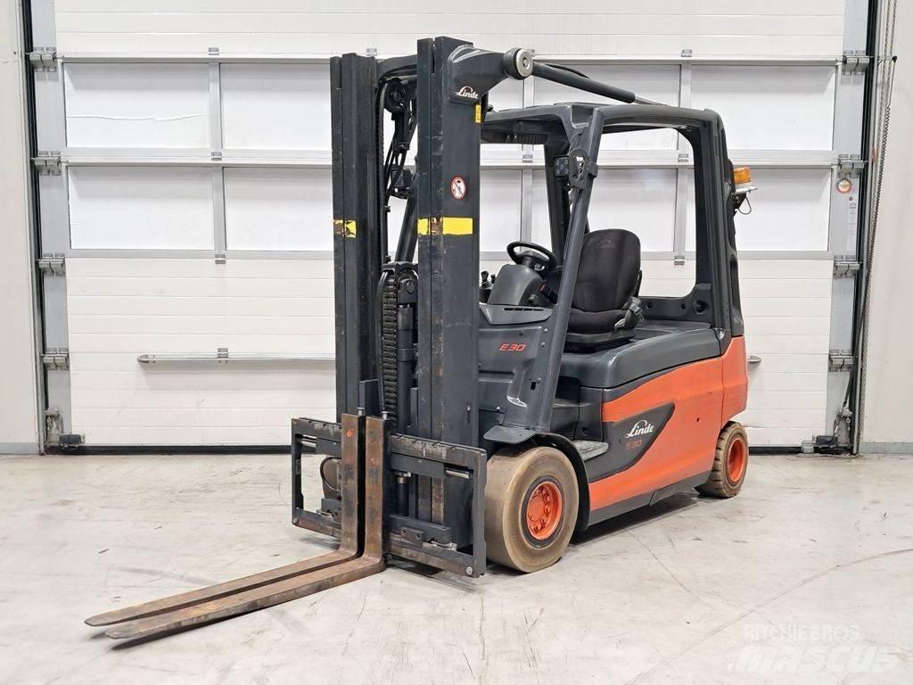 Linde E30L-01 Elektriniai šakiniai krautuvai