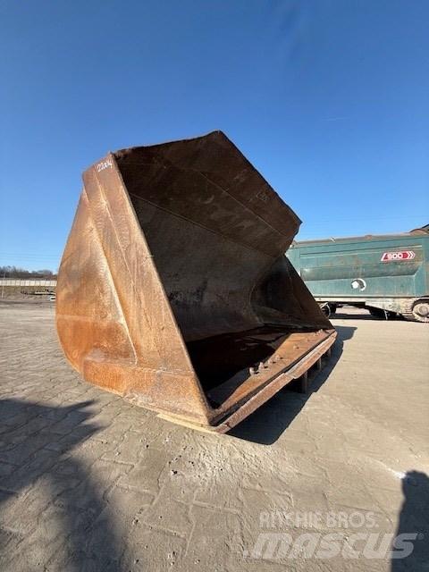 Doosan DL 400 Kaušai