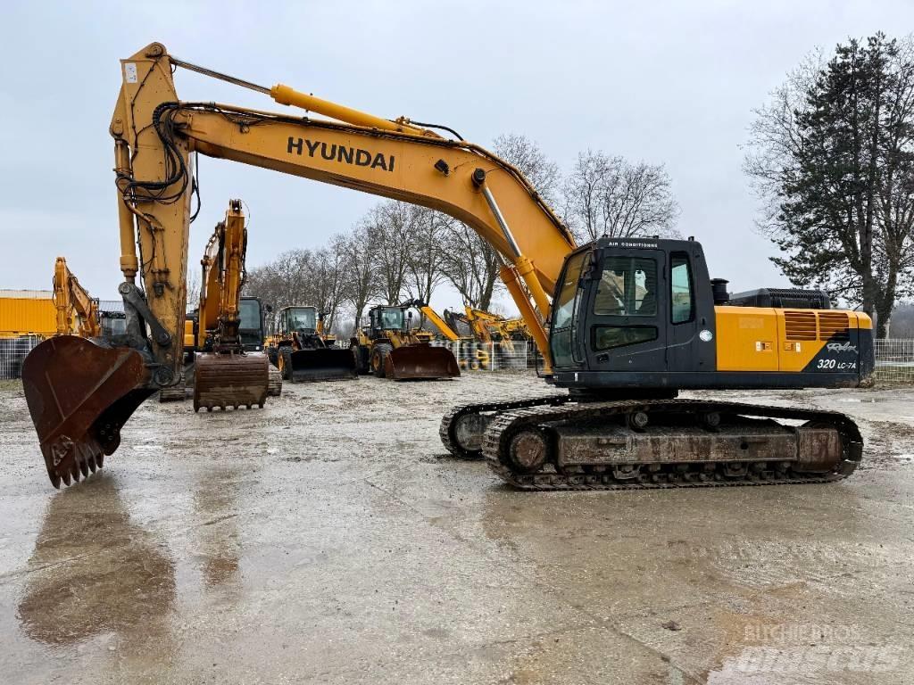 Hyundai R320LC-7A Vikšriniai ekskavatoriai