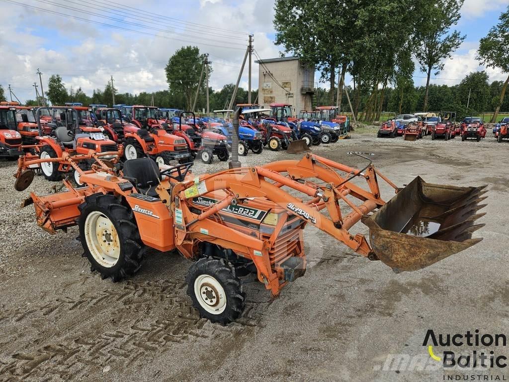 Kubota L1-R22 Traktoriai