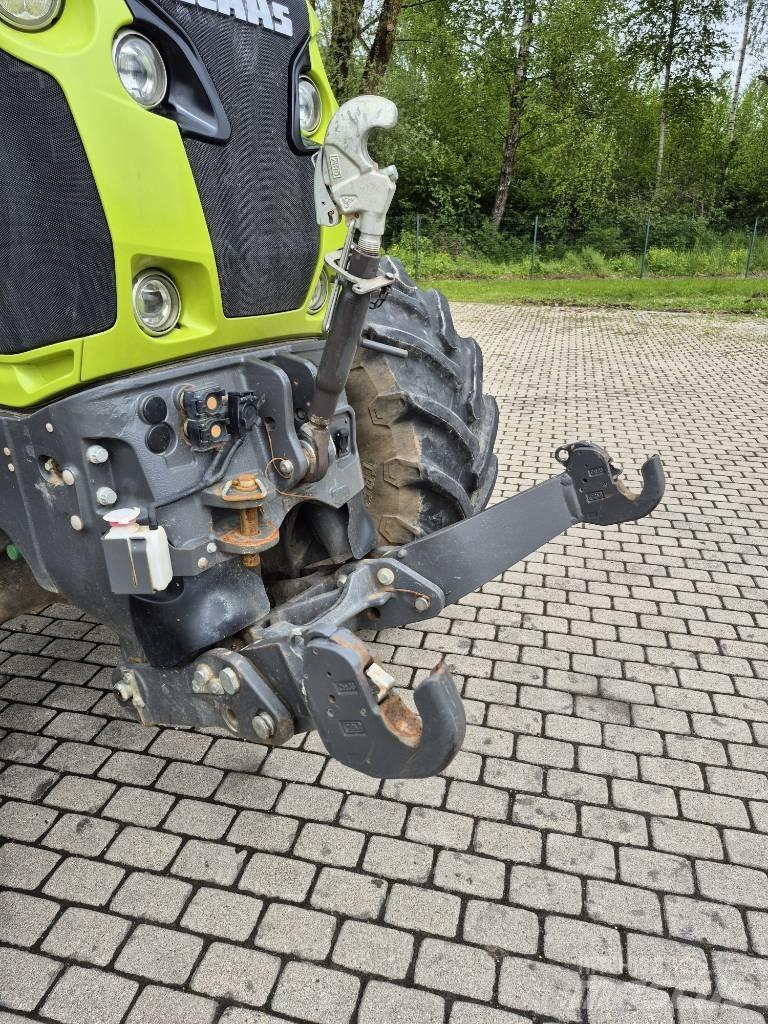 CLAAS Axion 850 Traktoriai