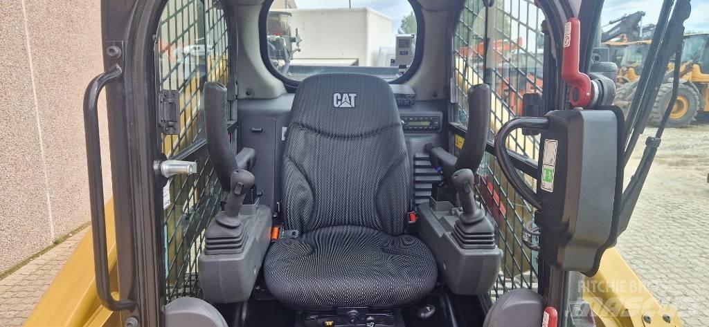 CAT 279D3 Krautuvai su šoniniu pasukimu