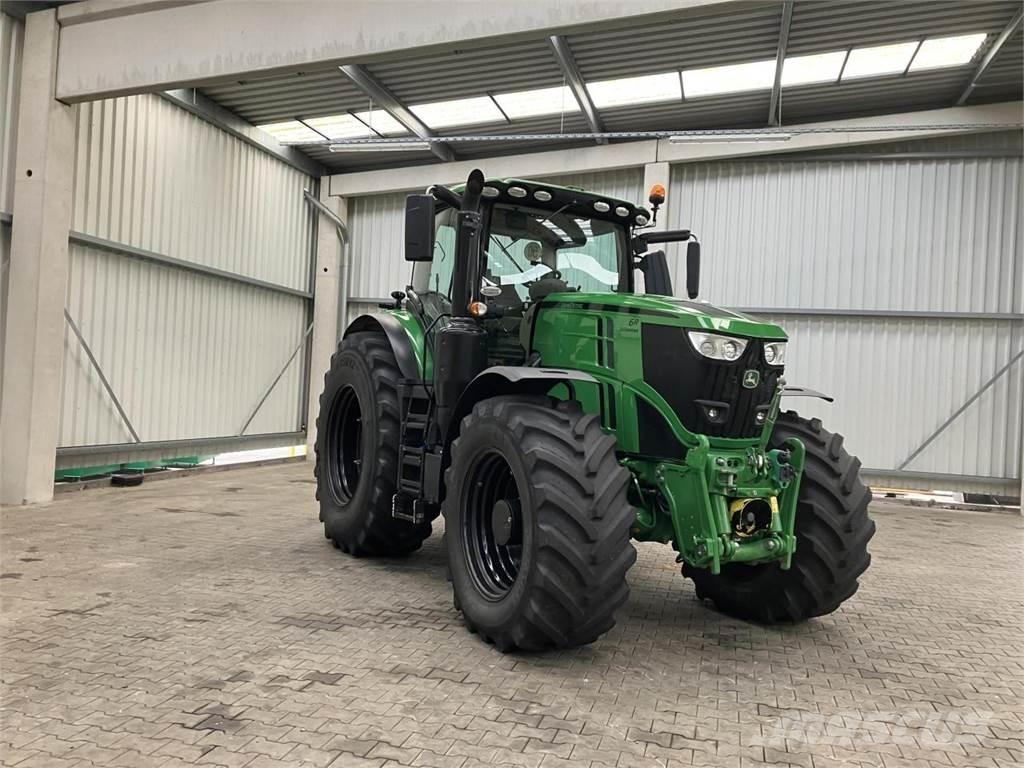 John Deere 6250R Traktoriai