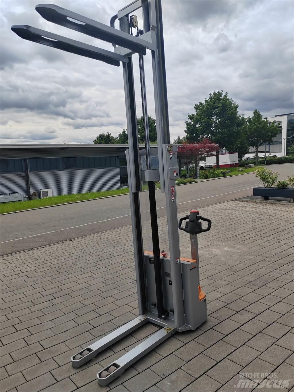 Still ECV10 Rankiniai vėžimėliai