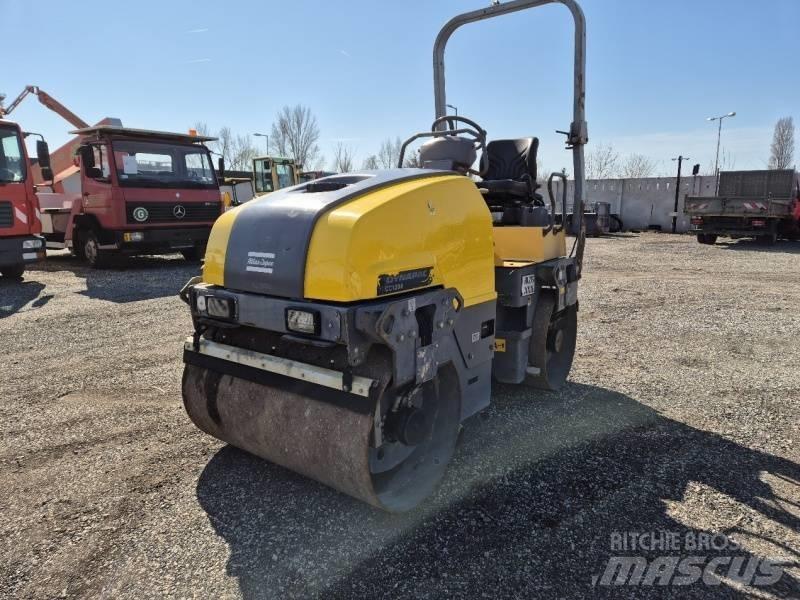 Dynapac CC1200 Porinių būgnų volai