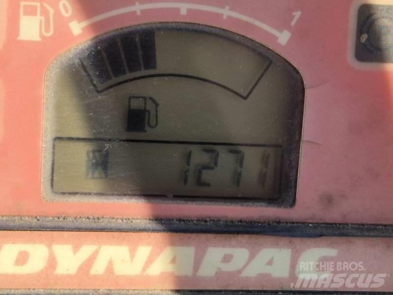 Dynapac CC1200 Porinių būgnų volai