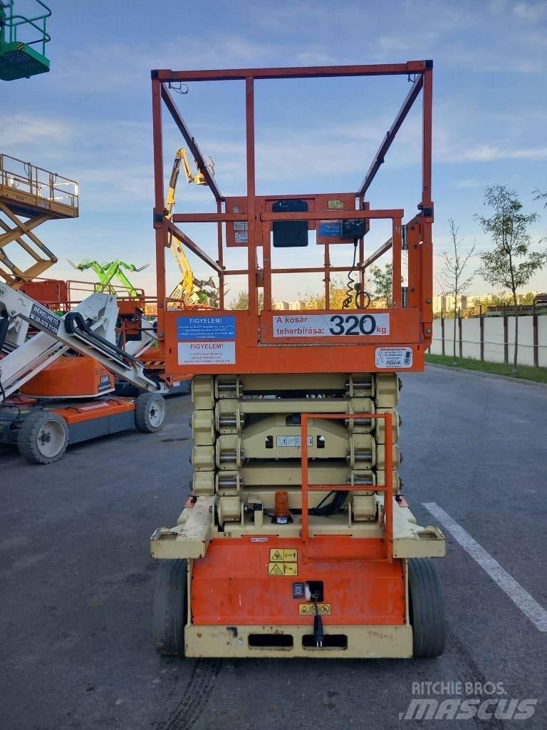 JLG 10 RS Žirkliniai keltuvai