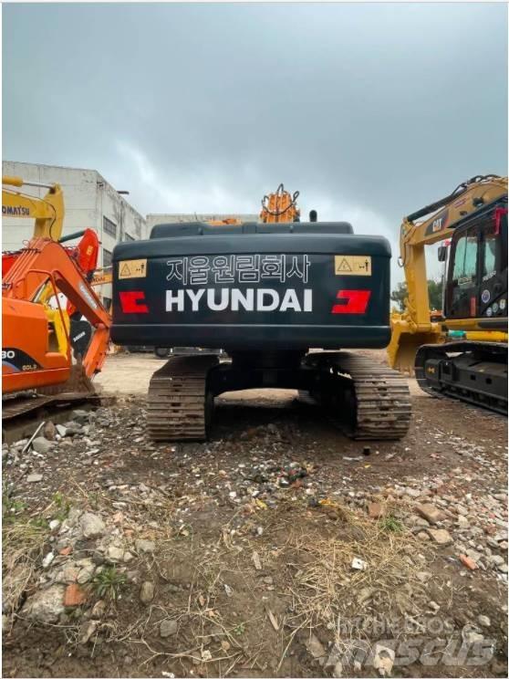 Hyundai 220LC-9S Vikšriniai ekskavatoriai