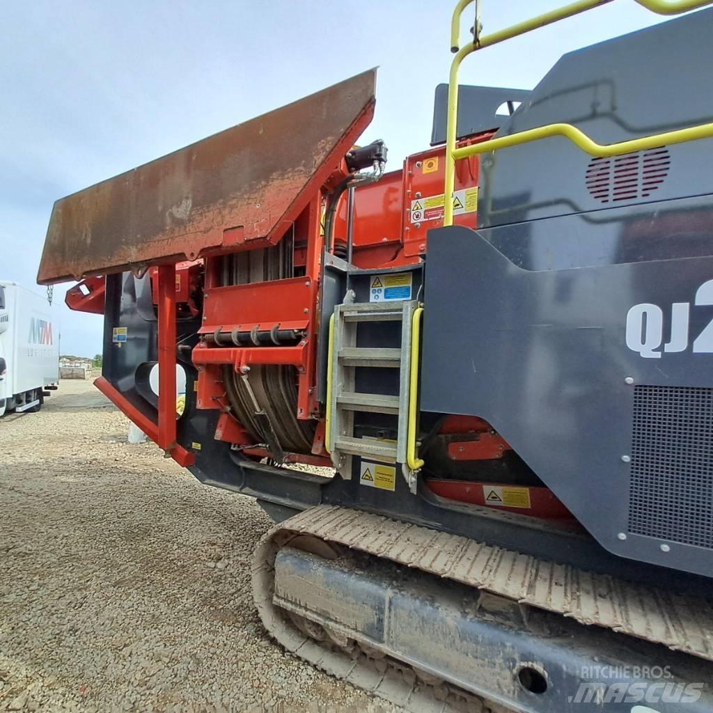 Sandvik QJ241 Mobilūs smulkintuvai