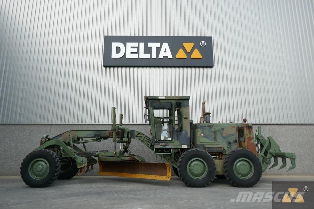 CAT 130G Ex-army Greideriai