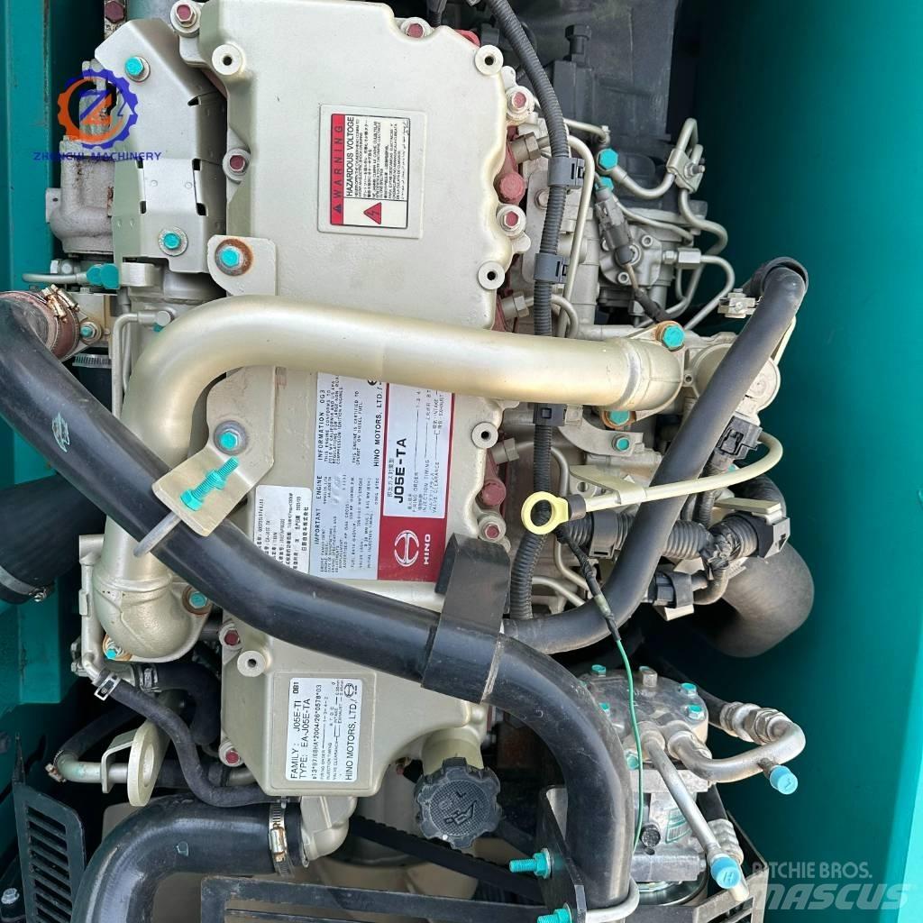 Kobelco SK 200 Vikšriniai ekskavatoriai