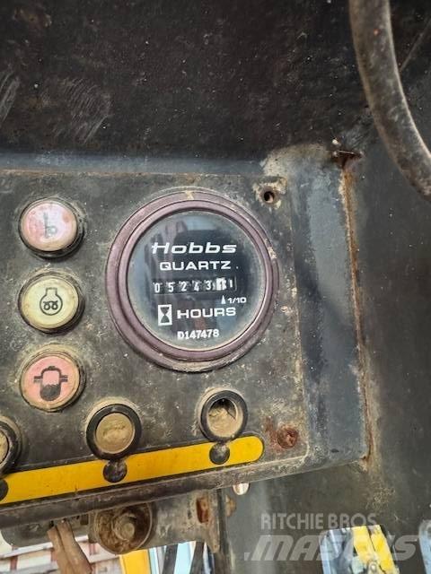 Daewoo 450P Krautuvai su šoniniu pasukimu