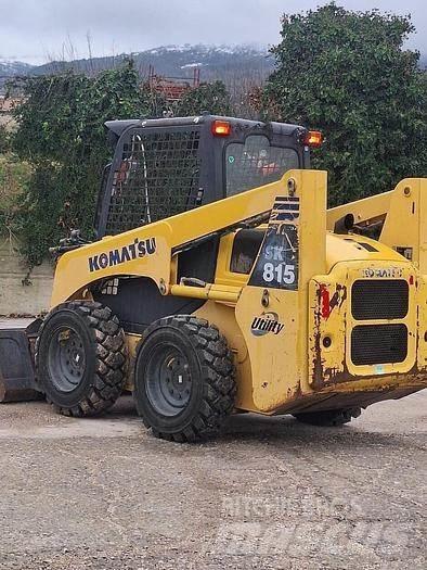 Komatsu SK815 Mini krautuvai