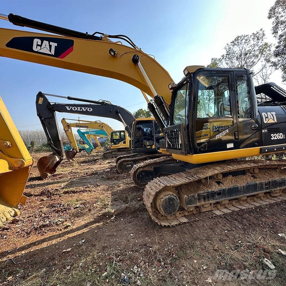 CAT 326D Vikšriniai ekskavatoriai