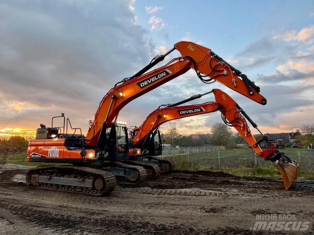 Doosan DX 255 Vikšriniai ekskavatoriai