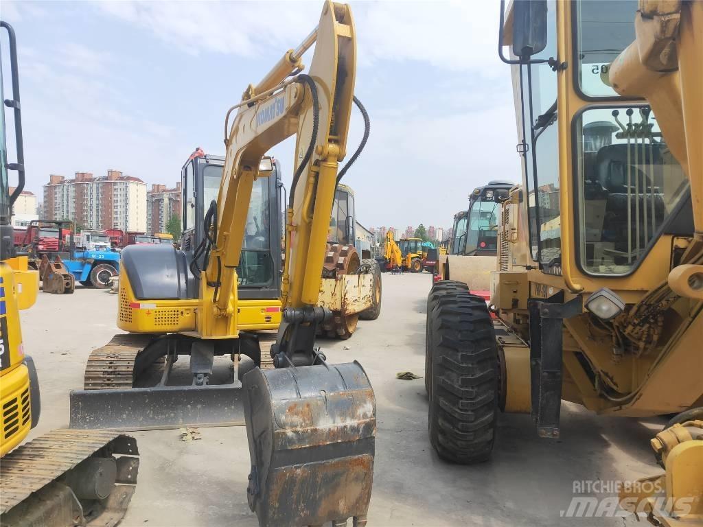 Komatsu PC56-7 Vikšriniai ekskavatoriai