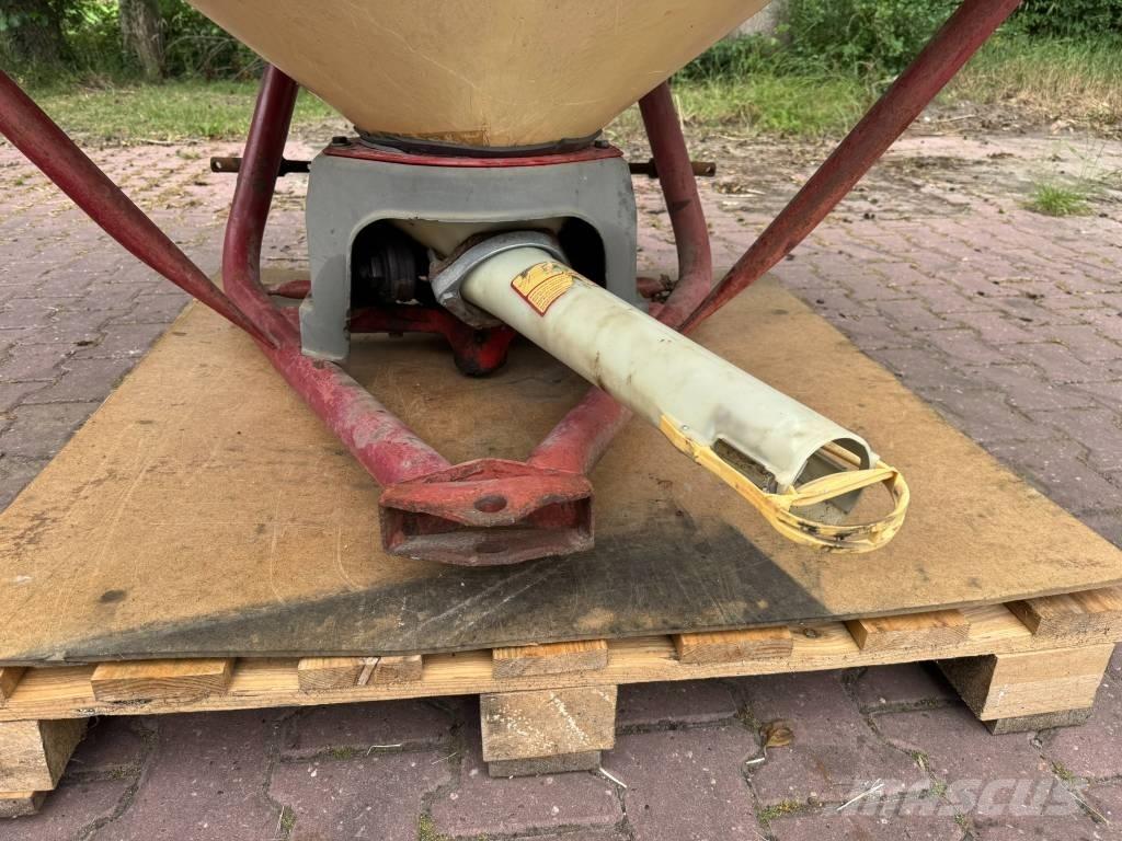 Vicon pendelstrooier Mineralinių trąšų barstytuvai