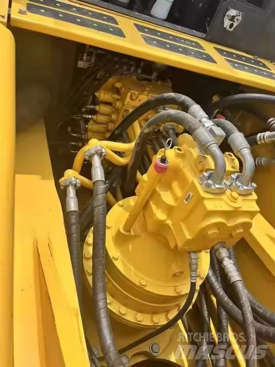 Komatsu PC450-7 Vikšriniai ekskavatoriai
