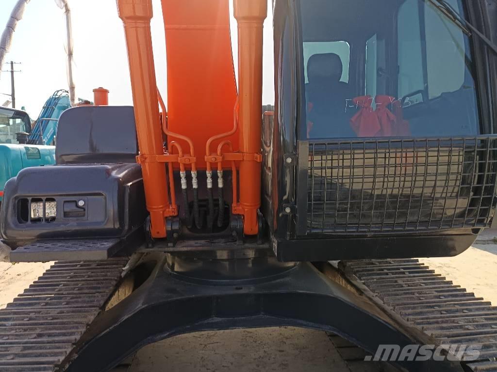 Hitachi ZX 120 Vikšriniai ekskavatoriai