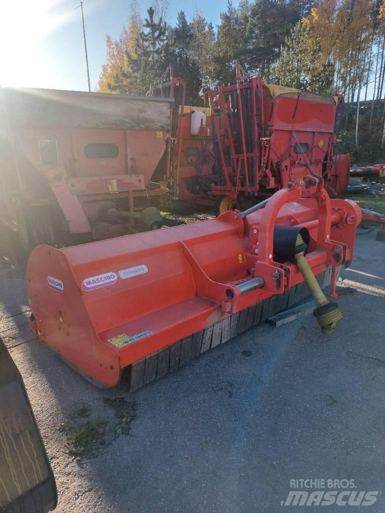 Maschio Tornado 280 Ganyklų šienapjovės / rėžtuvės