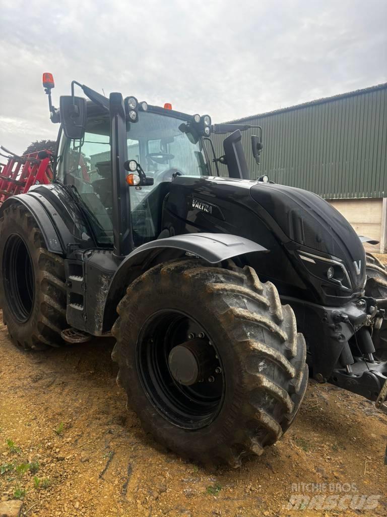 Valtra T 254 V Traktoriai