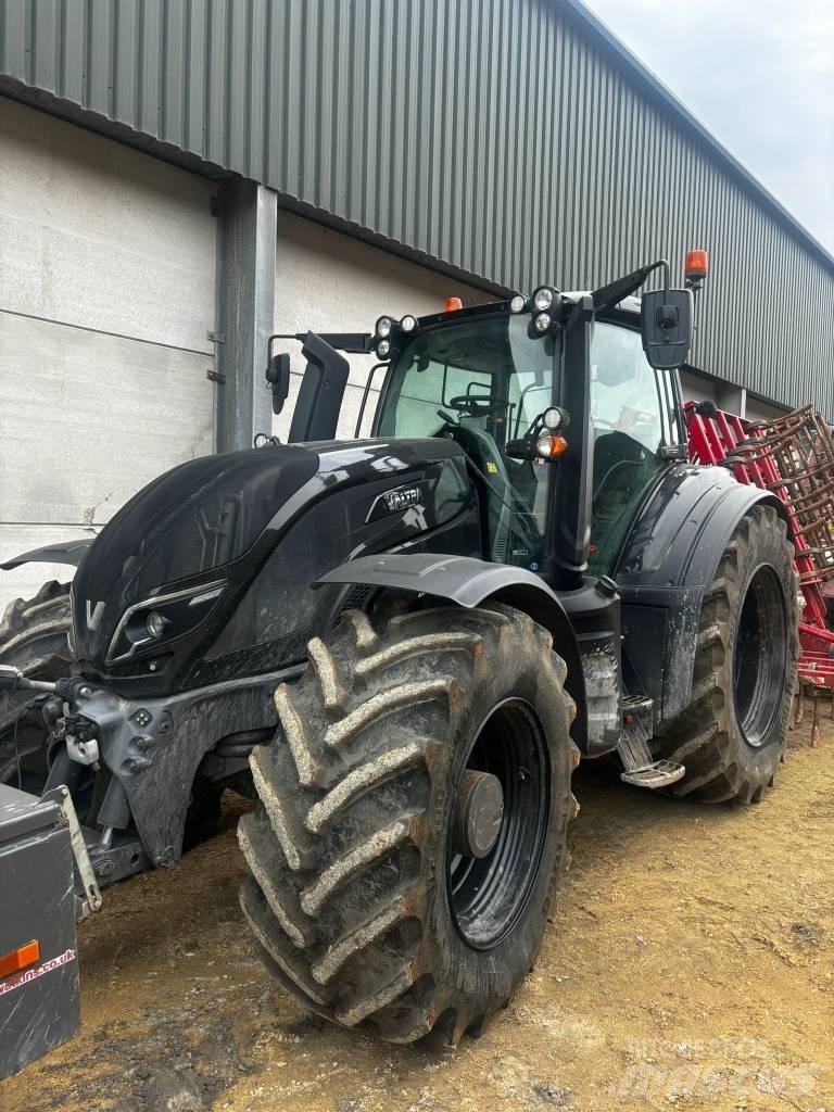Valtra T 254 V Traktoriai
