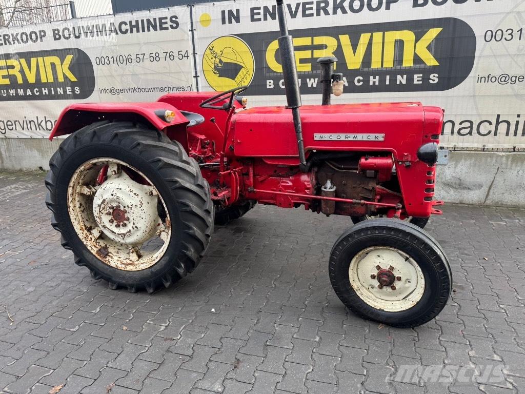 McCormick Oltimer Traktoriai