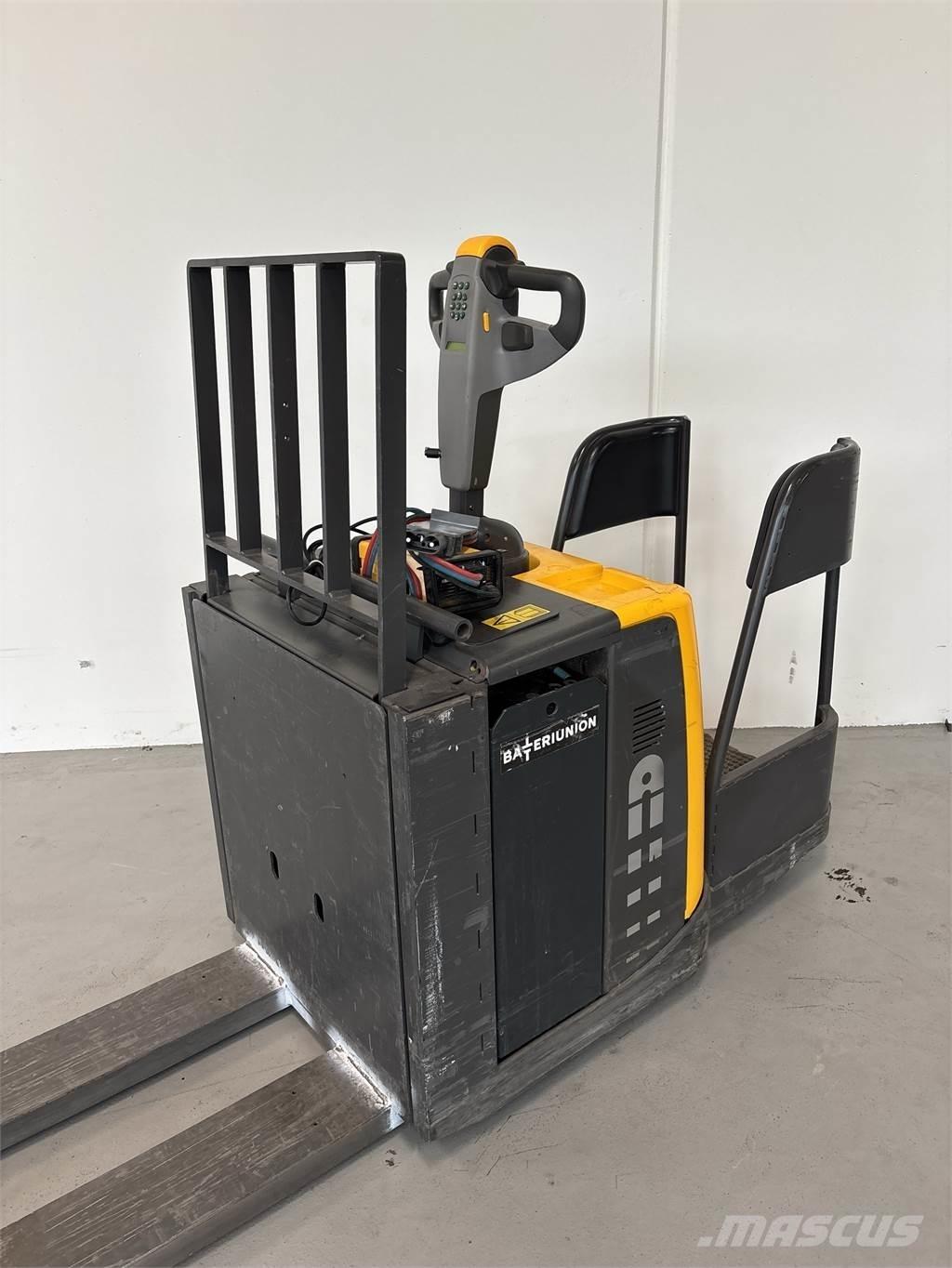 Atlet PMR200P Keltuvai su platforma operatoriui