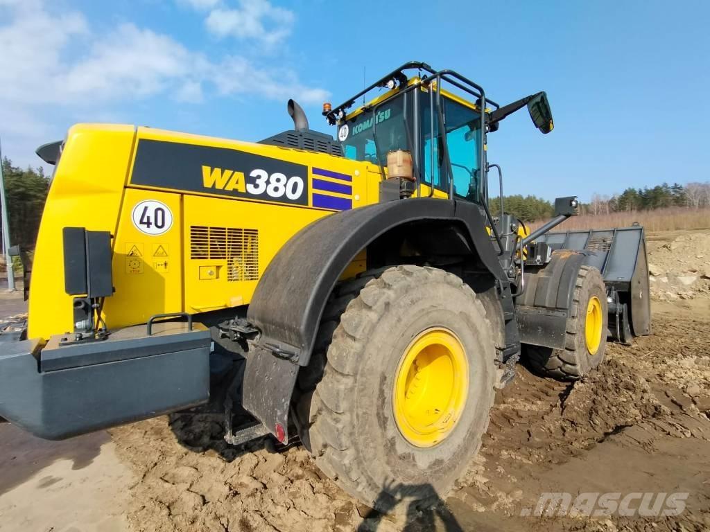 Komatsu WA 380-8 Naudoti ratiniai krautuvai