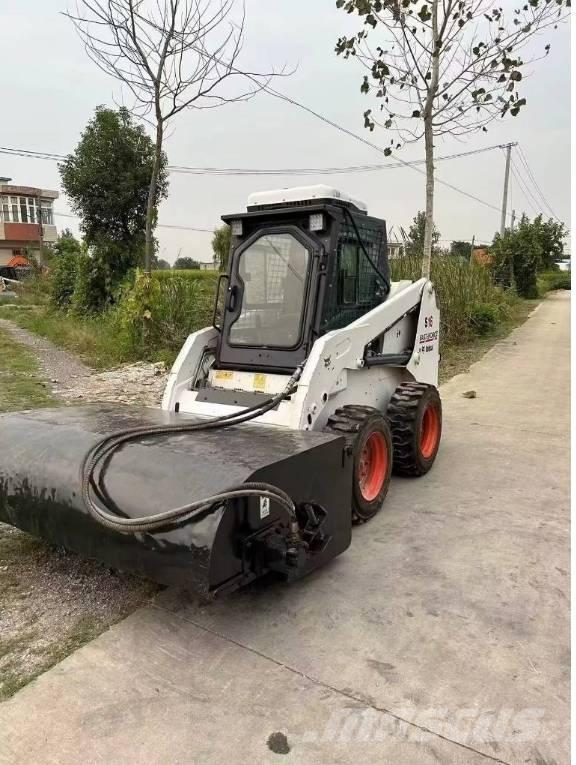 Bobcat S 16 Krautuvai su šoniniu pasukimu