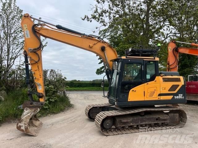 Hyundai HX 140 L Vikšriniai ekskavatoriai