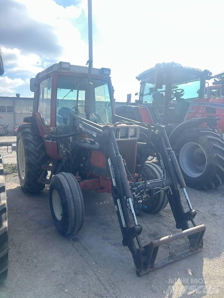 International 685 XL Traktoriai