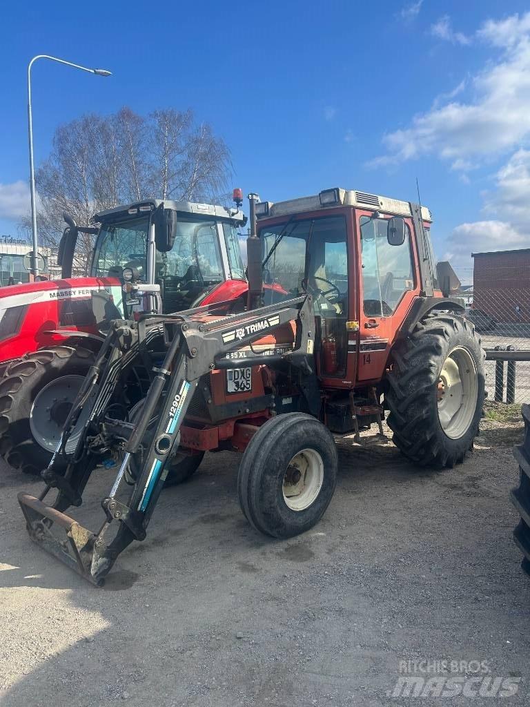 International 685 XL Traktoriai