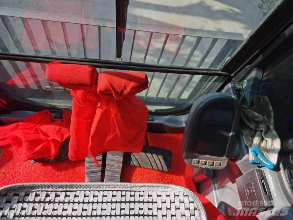 Volvo EC 210 B LC Vikšriniai ekskavatoriai