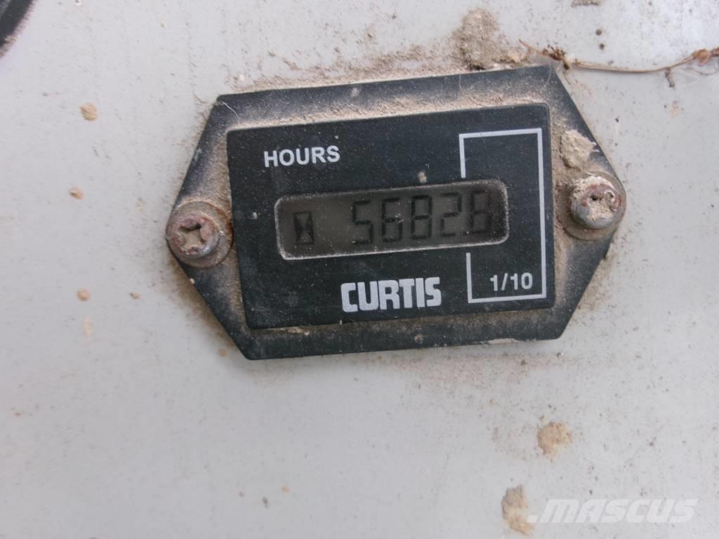 Takeuchi TB 175 Vidutinės galios ekskavatoriai 7-12 t