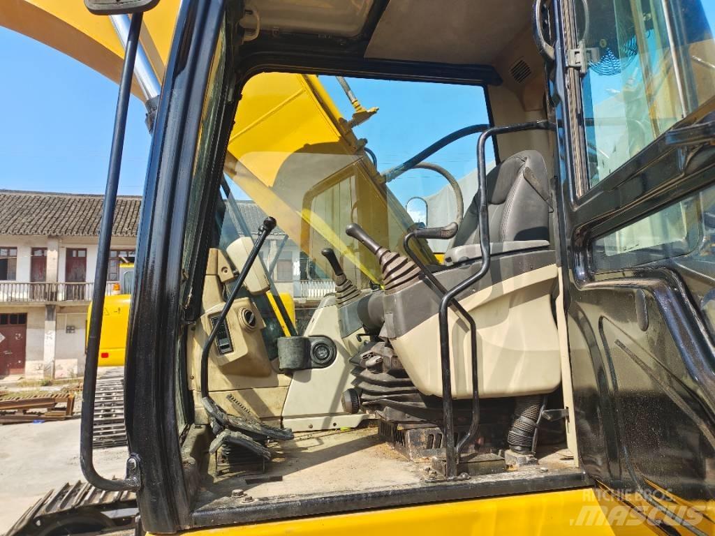 CAT 320 C L Vikšriniai ekskavatoriai