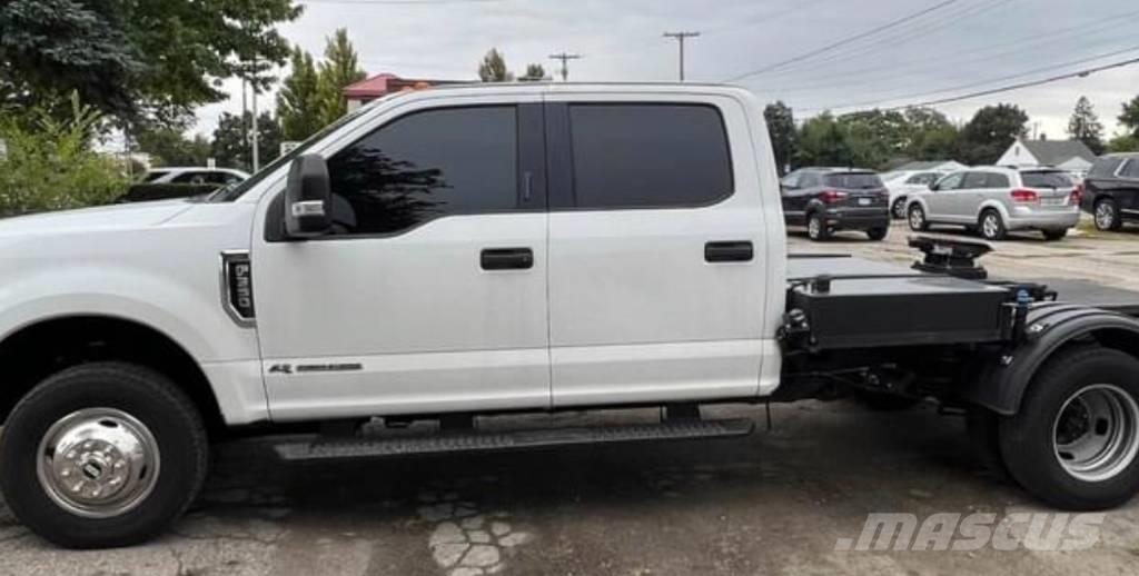 Ford F 350 XLT Kita