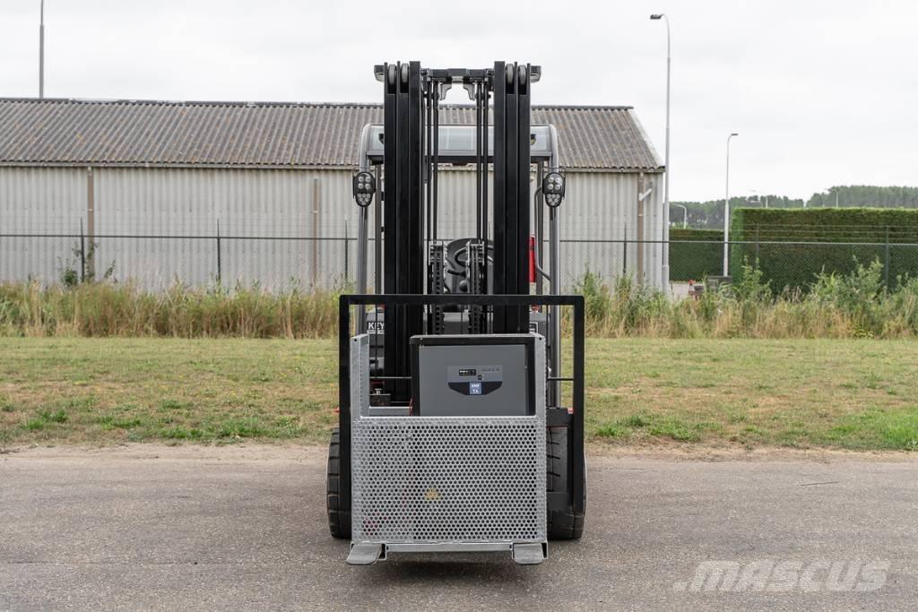 Manitou ME 435 Elektriniai šakiniai krautuvai