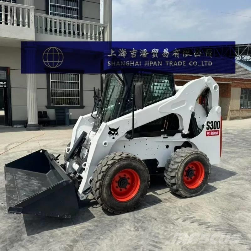 Bobcat S 300 Krautuvai su šoniniu pasukimu