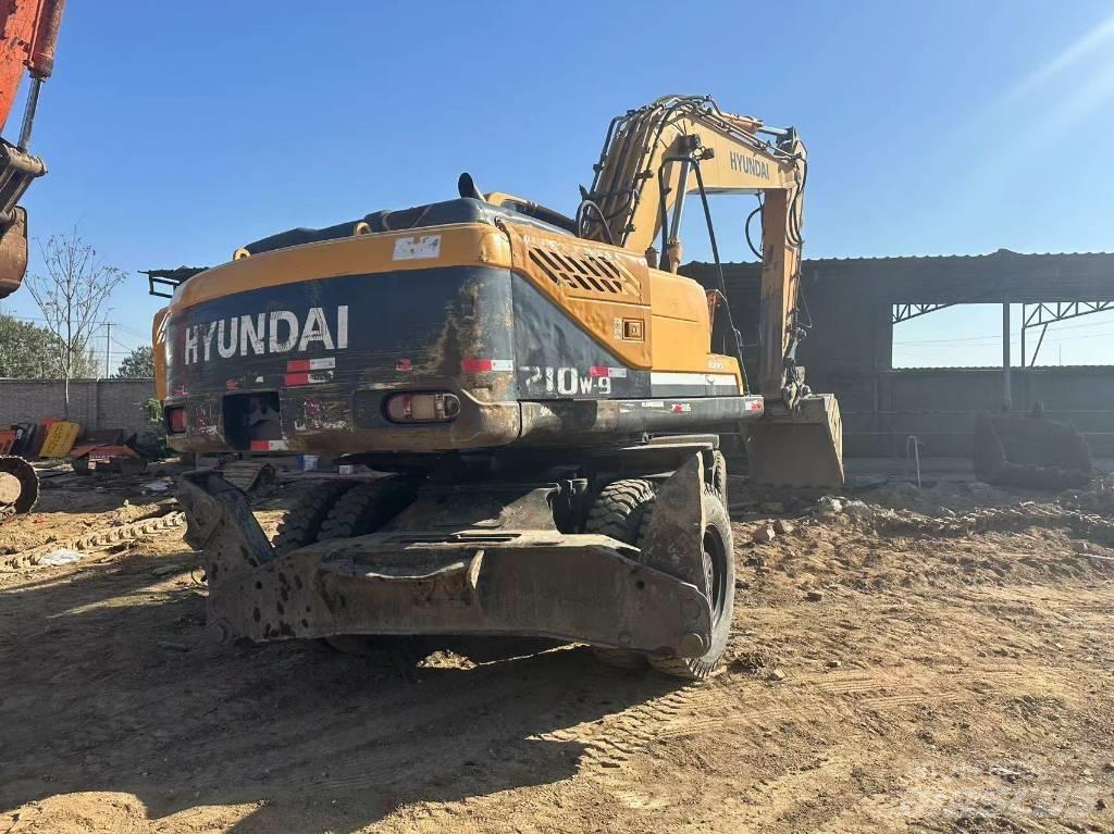 Hyundai R210W-9 Ratiniai ekskavatoriai