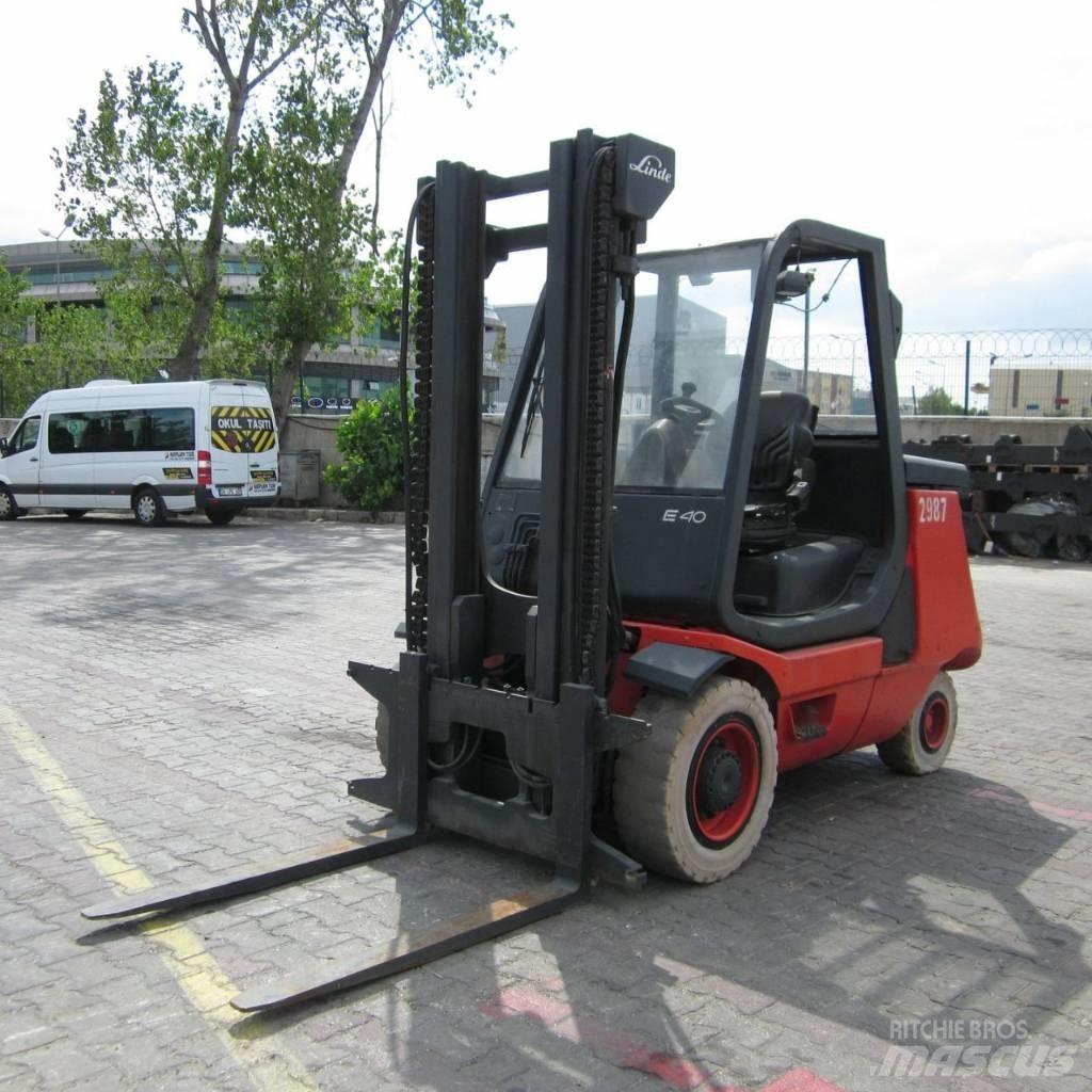 Linde E40P Elektriniai šakiniai krautuvai