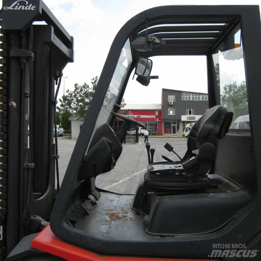 Linde E40P Elektriniai šakiniai krautuvai