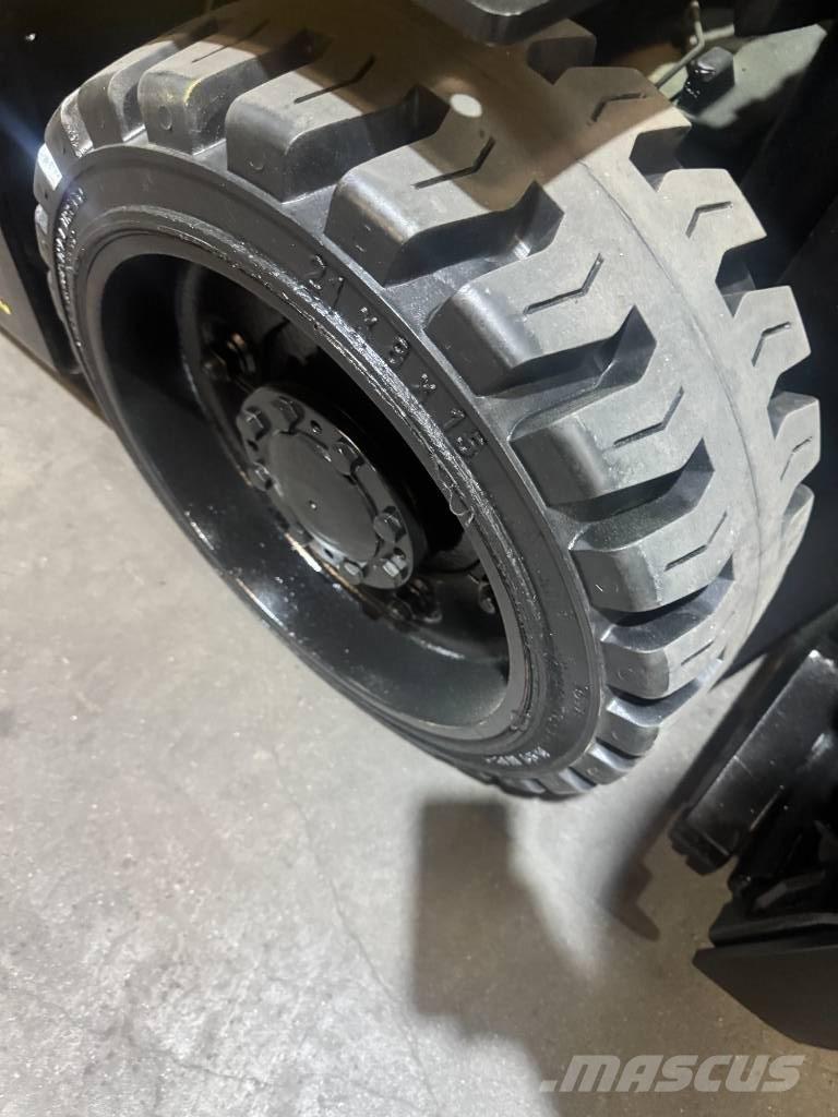 Hyster E 60 XN Elektriniai šakiniai krautuvai