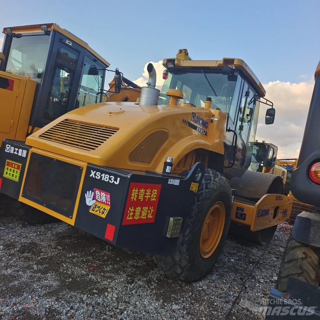 XCMG XS 183 J Vieno būgno volai