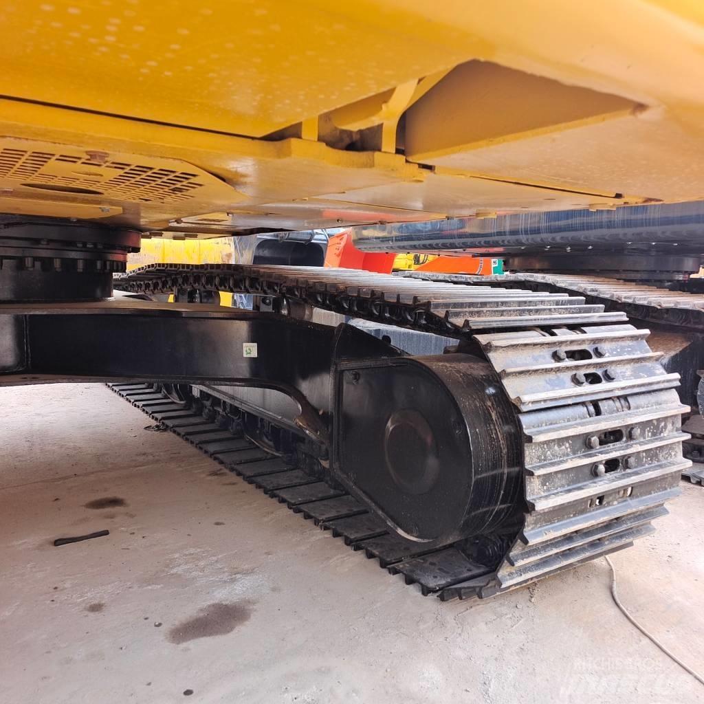CAT 323 GC Vikšriniai ekskavatoriai
