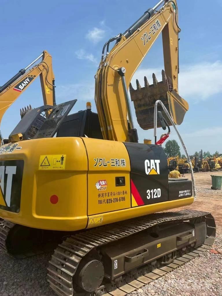 CAT 312D Vidutinės galios ekskavatoriai 7-12 t