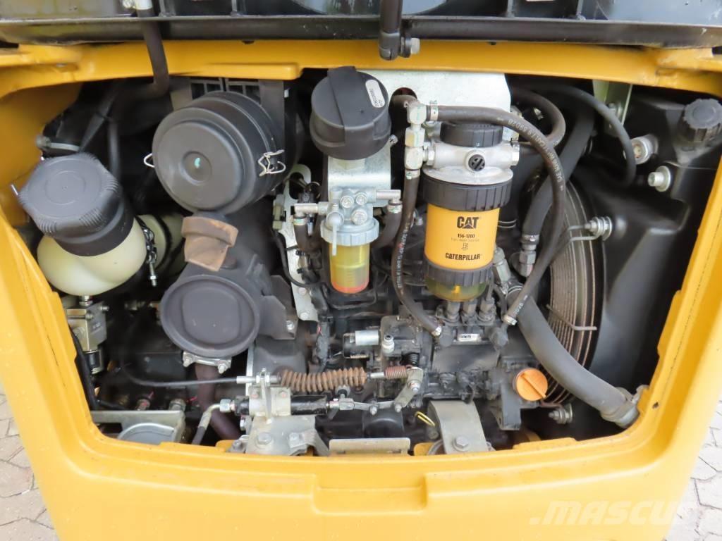 CAT 301.7 D Mini ekskavatoriai < 7 t