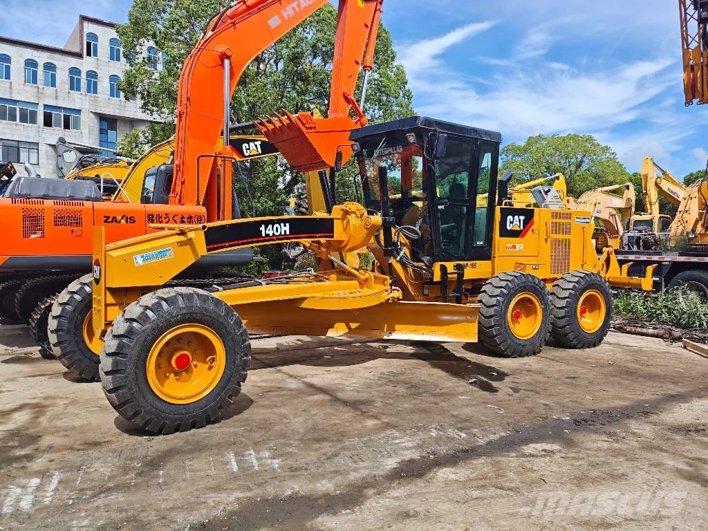 CAT 140 H Greideriai