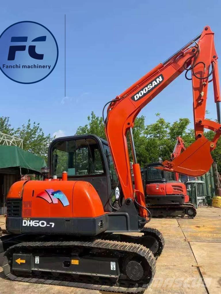 Doosan DH 60-7 Vikšriniai ekskavatoriai